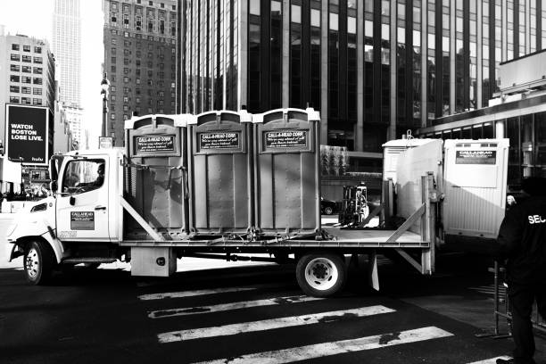 Best Best portable toilet rental  in Barbourmeade, KY